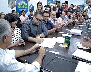 Vereadores pedem mais recursos para saúde, asfalto e duplicação de ruas