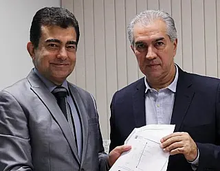 Marçal Filho leva reivindicações a Reinaldo e consegue R$ 25 milhões para asfalto