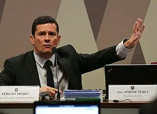 Moro diz que vai avaliar se for convidado para o Supremo