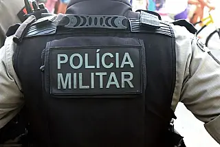 'PM' rende idosa e rouba mais de R$ 17 mil