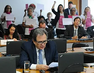Comissão do Senado aprova notificação obrigatória em casos de câncer