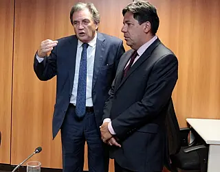 Moka consegue liberar R$ 10 milhões para curso de Veterinária em Paranaíba