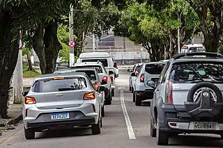 Prazo para pagamento do licenciamento de veículos com placas final 1 e 2 encerra neste mês