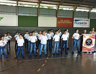 Governo vai qualificar quem não terminou ensino básico