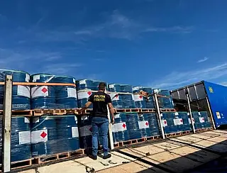 PF apreende 231 toneladas de produto usado no refino da cocaína