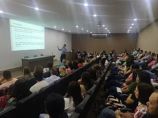 Núcleo de Atenção à Saúde Bucal realiza capacitação em parceria com a Vigilância Sanitária