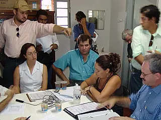 Geraldo vai à Funasa pedir água para os índios