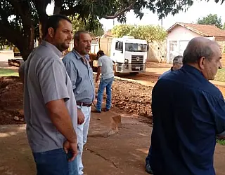 Carlito do Gás acompanha obra que mostra 'mandato de resultados'