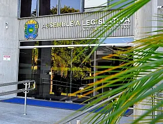 Assembleia Legislativa distribui R$ 35 mil em prêmios a jornalistas