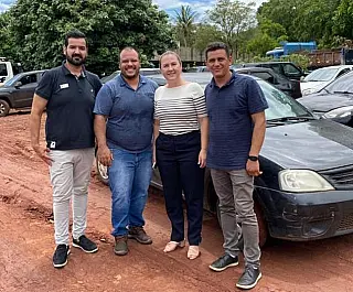 Liandra e Neno viabilizam carros para a Funsaud
