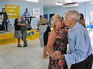 Centros de idosos retomam atividades em Dourados