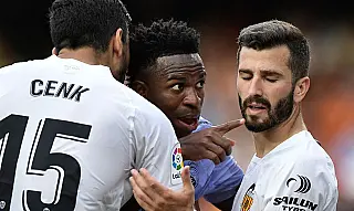 Espanha prende 7 pessoas após ataques racistas contra Vinícius Jr