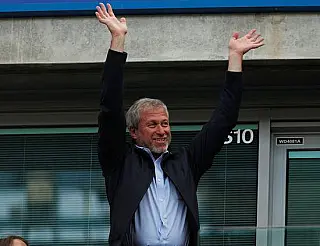 Russo anuncia venda do Chelsea
