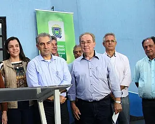 Idenor homenageia professores com nomes em obras
