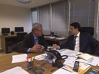 Ministro pode vir entregar casas da Caixa em julho