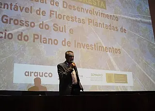 Paulo Corrêa destaca decisão de Governo em indústria