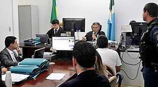 Acusados de tráfico de drogas dizem que avião era só pra farrear