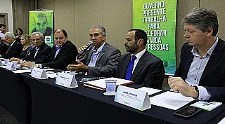 Mato Grosso do Sul assegura apoio da Bolívia para ferrovia transamericana