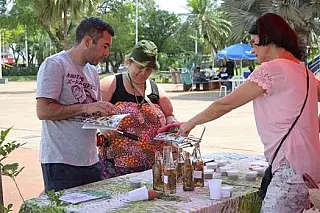 No dia C da Ciência, UFGD mostra pesquisas na praça