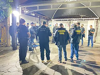 Dois são presos em operação que investiga furto de peças de caminhões
