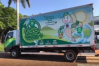 Agecold ganha caminhão de coleta seletiva