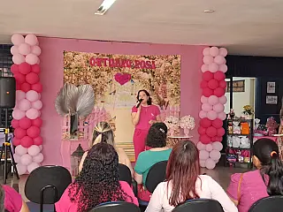 Campanha previne câncer de mama e colo do útero