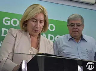 Mesmo com reforma e sem exoneração, De Paula mantém expediente