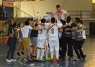 JED conclui etapa com premiação de melhores do esporte escolar