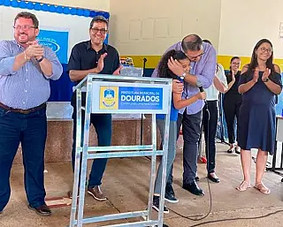 Vereador aplaude obras