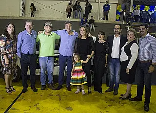 Acadêmico de Agronomia ganha o carro dos 40 anos da Unigran