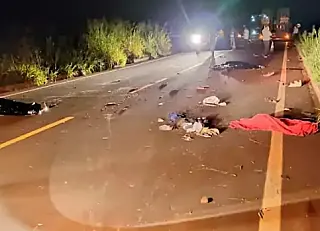 Três indígenas morrem atropelados por carreta