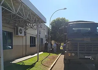 Exército realiza ações de desinfecção no Hospital Universitário