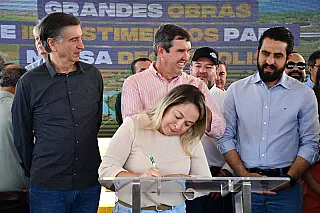 Lia Nogueira pede retomada de obra paralisada há mais de dois anos em Deodápolis
