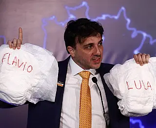Renan tem candidatura a presidente suspensa
