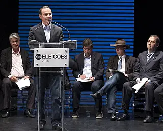 Candidatos a prefeito agitados com clima de terror à véspera das eleições