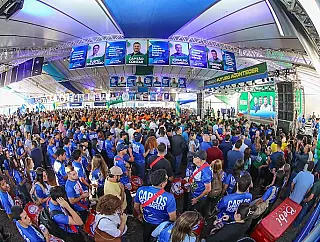 Nove partidos se juntam pela reeleição de Riedel