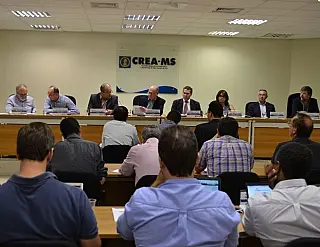 Plenária do Crea homenageia 40 anos do curso de Agronomia em Dourados