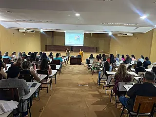 Educação realiza formacão continuada em Dourados