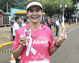 Maira Brum vence pela terceira vez a Corrida Rosa em Dourados