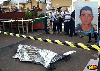 Rapaz é morto a tiros após discussão no centro da cidade