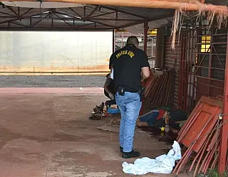 Ex-mulher, de 70 anos, é suspeita de matar homem com facão