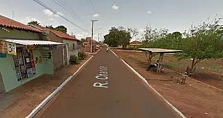 Jovens assaltam mulher em ponto de ônibus perto do hospital do câncer