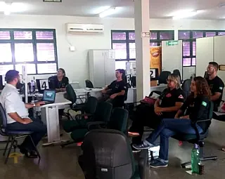 Dourados capacita instrutores para curso de reciclagem no Detran