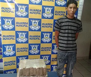 Goiano é preso com 14 quilos de maconha na rodoviária de Dourados