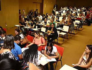 Aprovados em concurso são chamados para a Educação