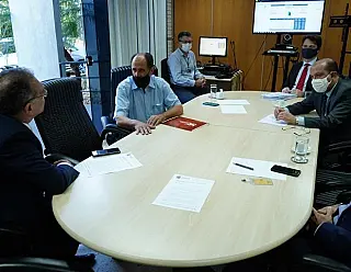 Tribunal deve regularizar imóveis antes de falar em taxas cartorárias, diz Barbosinha