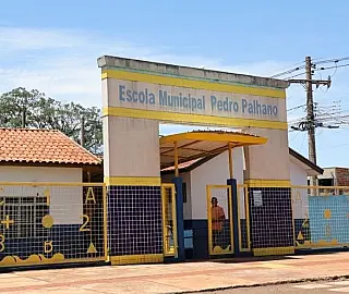 Escola Pedro Palhano não vai fechar em Dourados