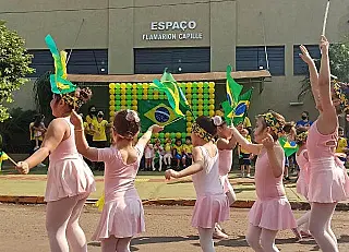 Creche realiza o tradicional desfile privado de Sete de Setembro há 41 anos em Dourados