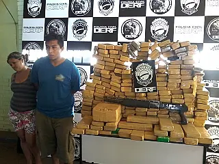 Casal de traficantes é preso na Capital