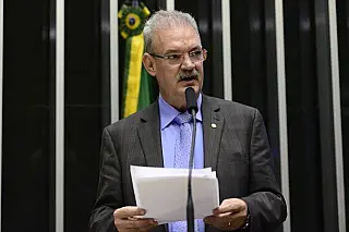 Em nota, Geraldo tenta explicar voto no pacote contra a corrupção
